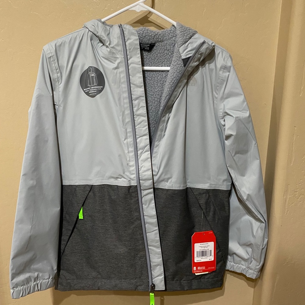 NWT Boys The North Face Warm Storm  Jacket